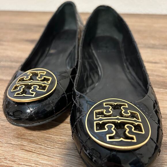 Tory Burch Black Quilted Patent Leather Ballet Flats SZ 8 - Picture 6 of 10